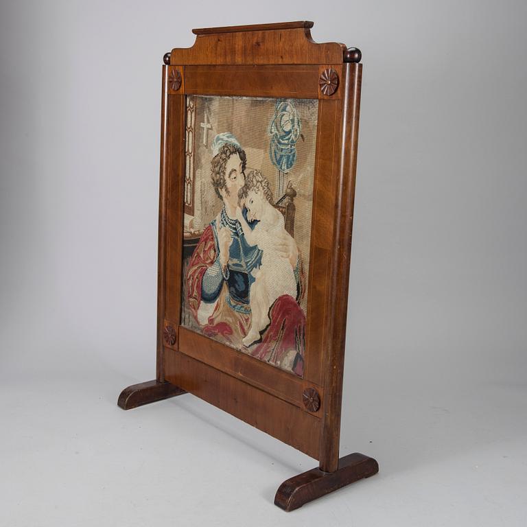 ELDSKÄRM, mahogny, Biedermeier, 1800-talets mitt.