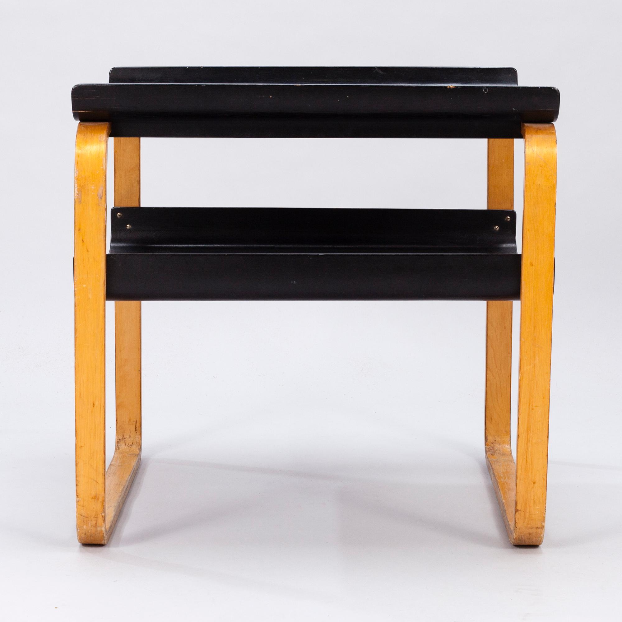 ALVAR AALTO,  A 1940s '75' table for O.Y. Huonekalu-ja Rakennustyötehdas A.B, Finland.
