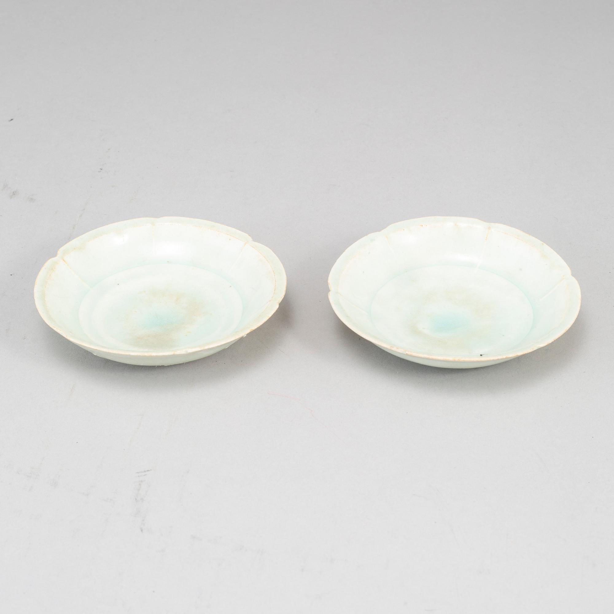 Two celadon glazed dishes, Song/Yuan Dynasty.
