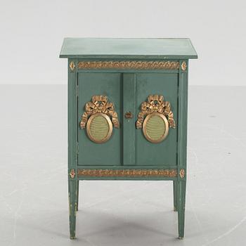 POTTSKÅP, gustaviansk stil, 1800-tal.