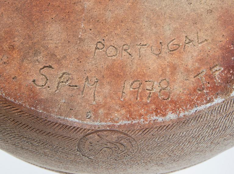Signe Persson-Melin, ytterfoder/skål signerad och daterad 1978 Campos Filhos, Portugal.