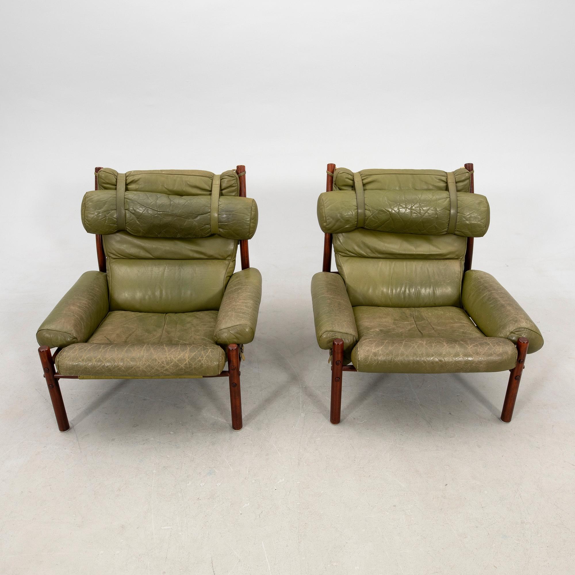 Arne Norell, fåtöljer ett par samt en fotpall "Inca", Norell Möbel AB 1900-talets andra hälft.