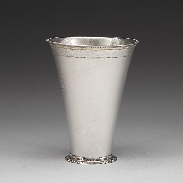 JOHAN HENRIK FLORENTZ ORTH (verksam i Göteborg 1730-1754), bägare, silver.