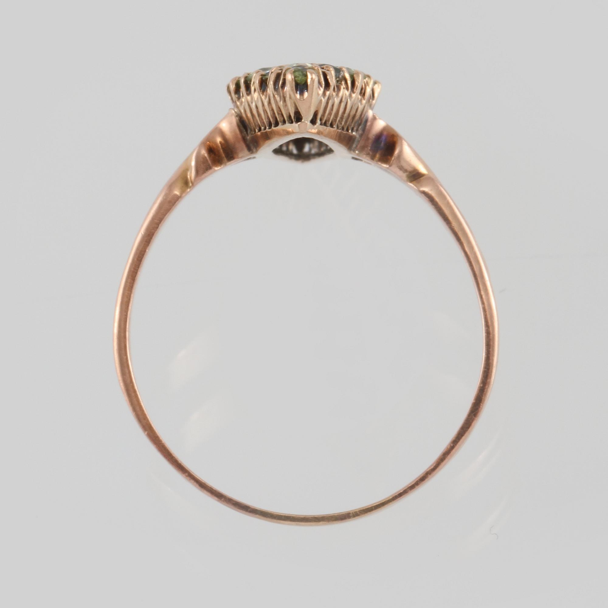 RING, 14K guld med fasettslipade demantoider. Vikt 2,5 gram.