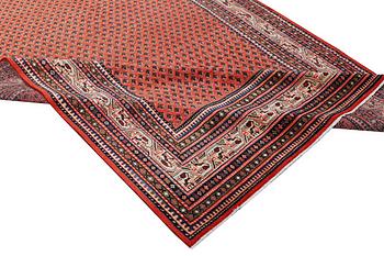 A Sarouk Mir carpet, c. 320 x 205 cm.