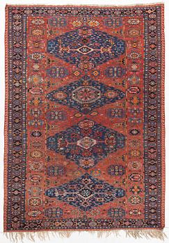 Matta, antik Soumak,  Östra Kaukasus, ca 368 x 262 cm.