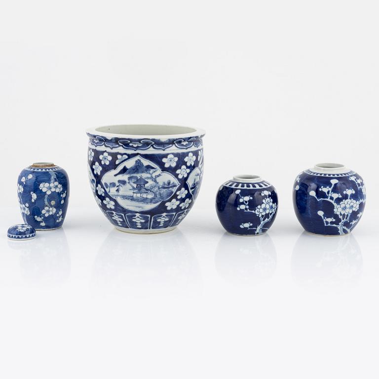 A porcelain pot and three blue and white urns, China, 20th century.