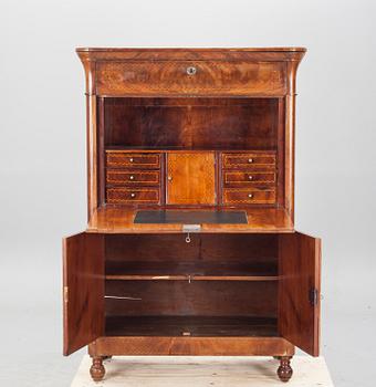 CHIFFONJÉ, Holland möjligen, 1800-tal.