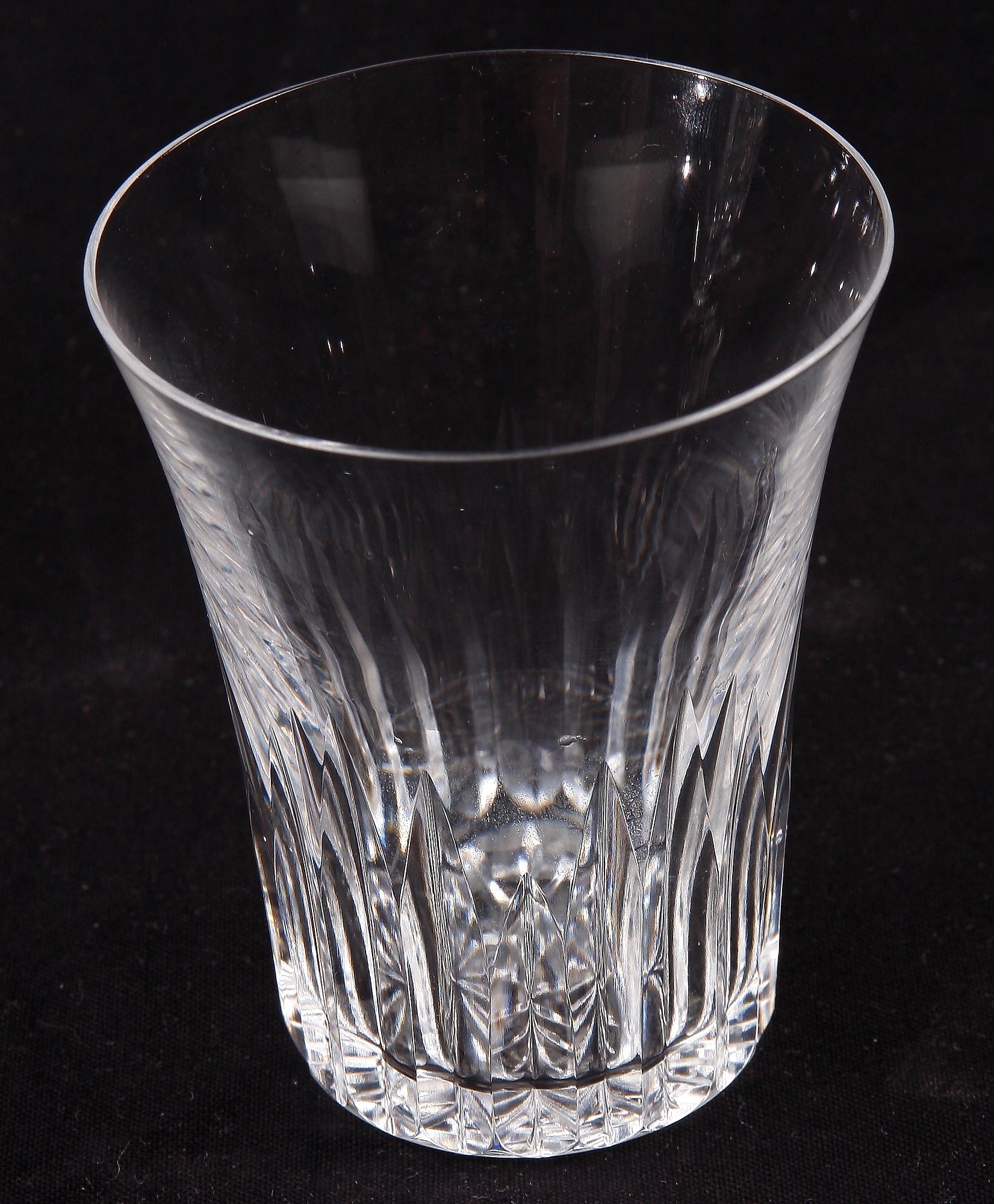 GLASSERVIS, 30 delar, glas. 1900-tal.