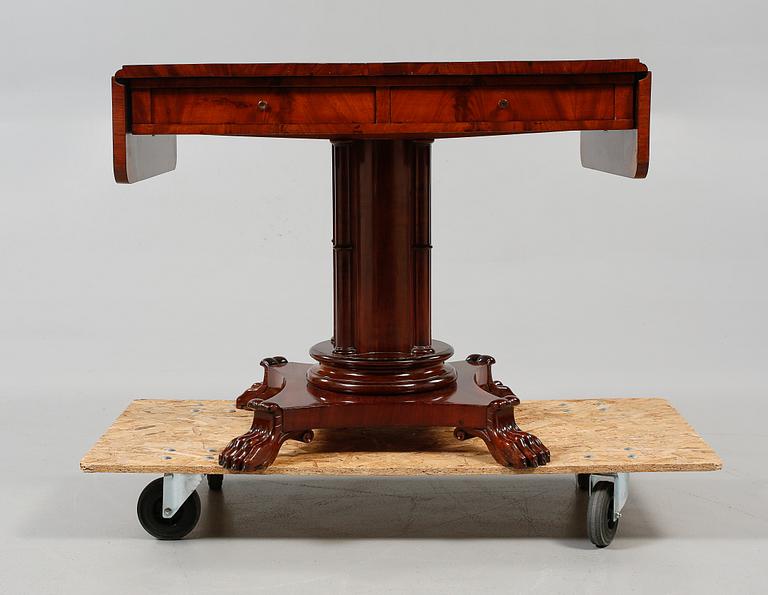 KLAFFBORD, Karl Johan, 1800-talets första hälft.