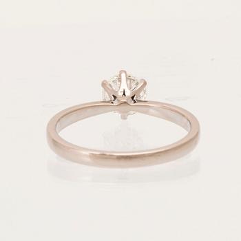 Ring solitär 18K vitguld med en rund briljantslipad diamant, 77 diamonds Birmingham, diamant med GIA Report.