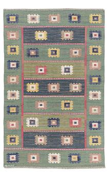 156. Märta Måås-Fjetterström, matta, "Grön äng", rölakan, ca 253 x 161 cm, signerad AB MMF.
