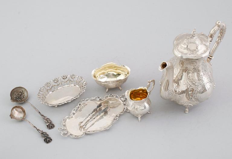 SILVERFÖREMÅL, 8 delar, mestadels Gewe, Stockholm, 1970-tal. Total vikt ca 1156 gram.