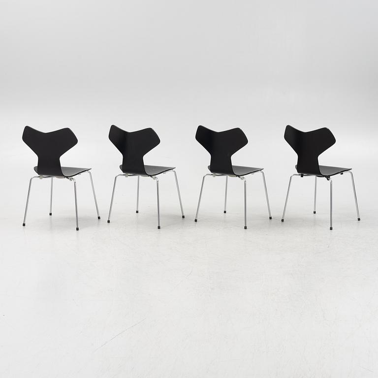 Arne Jacobsen, stolar, 4 st, "Grand Prix", Fritz Hansen, Danmark.