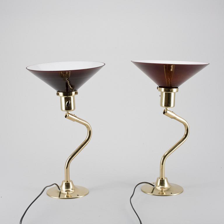 VÄGGLAMPOR, mässing och glas, Design: Börje Claes, 1900-tal.