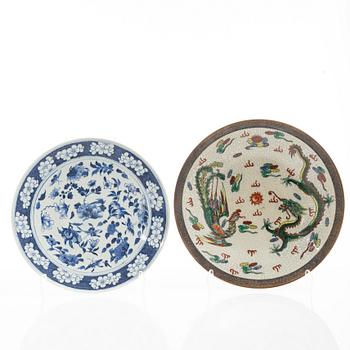 Fat, två stycken, porslin, Kina, tidigt 1900-tal.