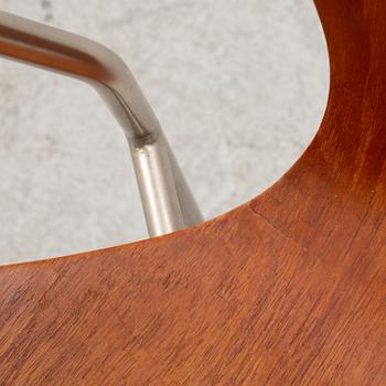 Arne Jacobsen, a 'Series 7' armchair, Fritz Hansen, Denmark, 1950's/60's.