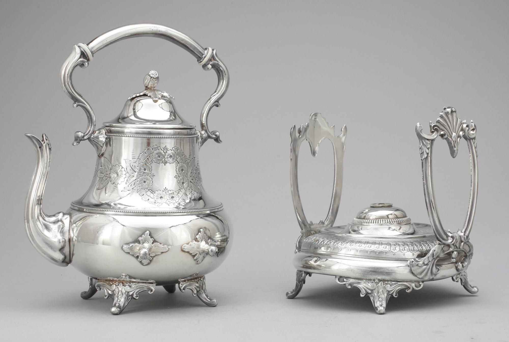 TEKANNA på RECHAUD, nysilver, Ryssland, 1900-talets början.