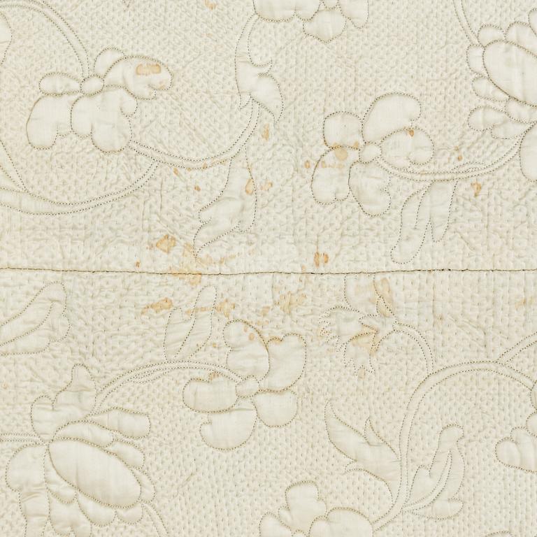 Ceremonial silk quilt, 18th century.