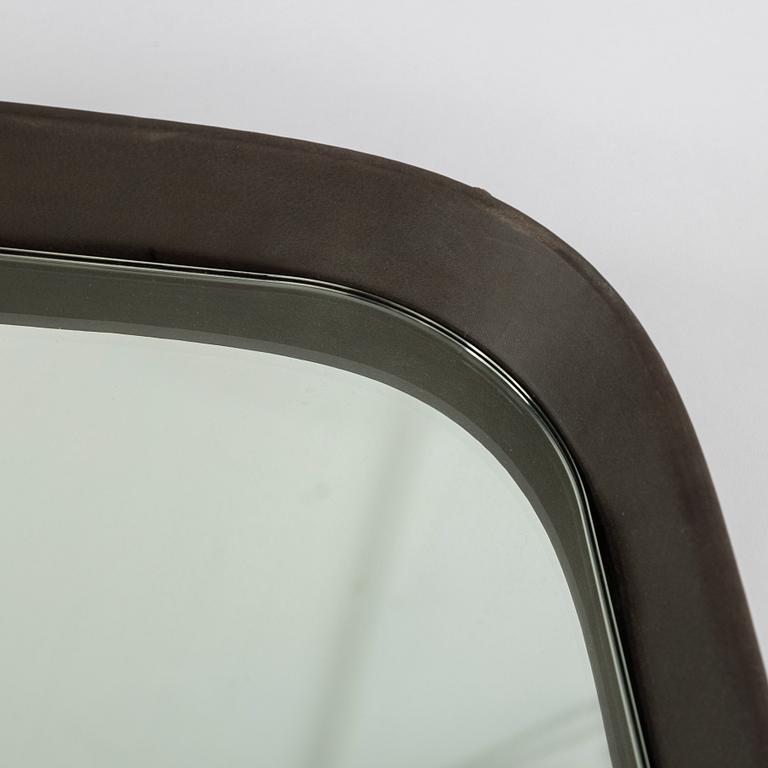 An italian mirror from Meridiani.