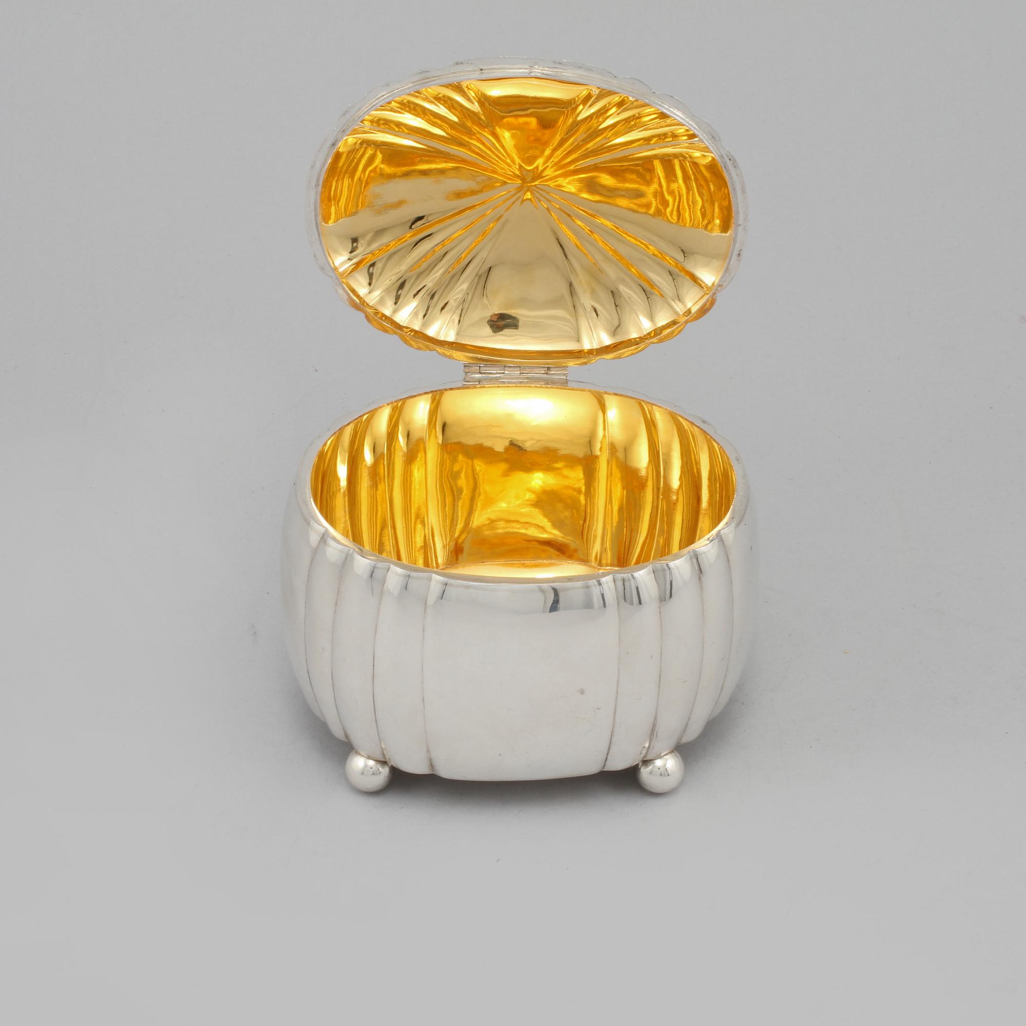 SOCKERSKRIN, silver, Polen, 1900-talets andra hälft vikt 370 gram.