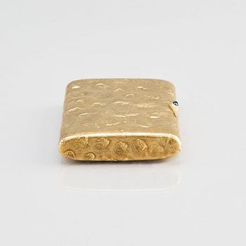 Etui, samorodok-teknik, guld 14K och safir, sannolikt av Alexander Lyubavin, S:t Petersburg 1908-1917.