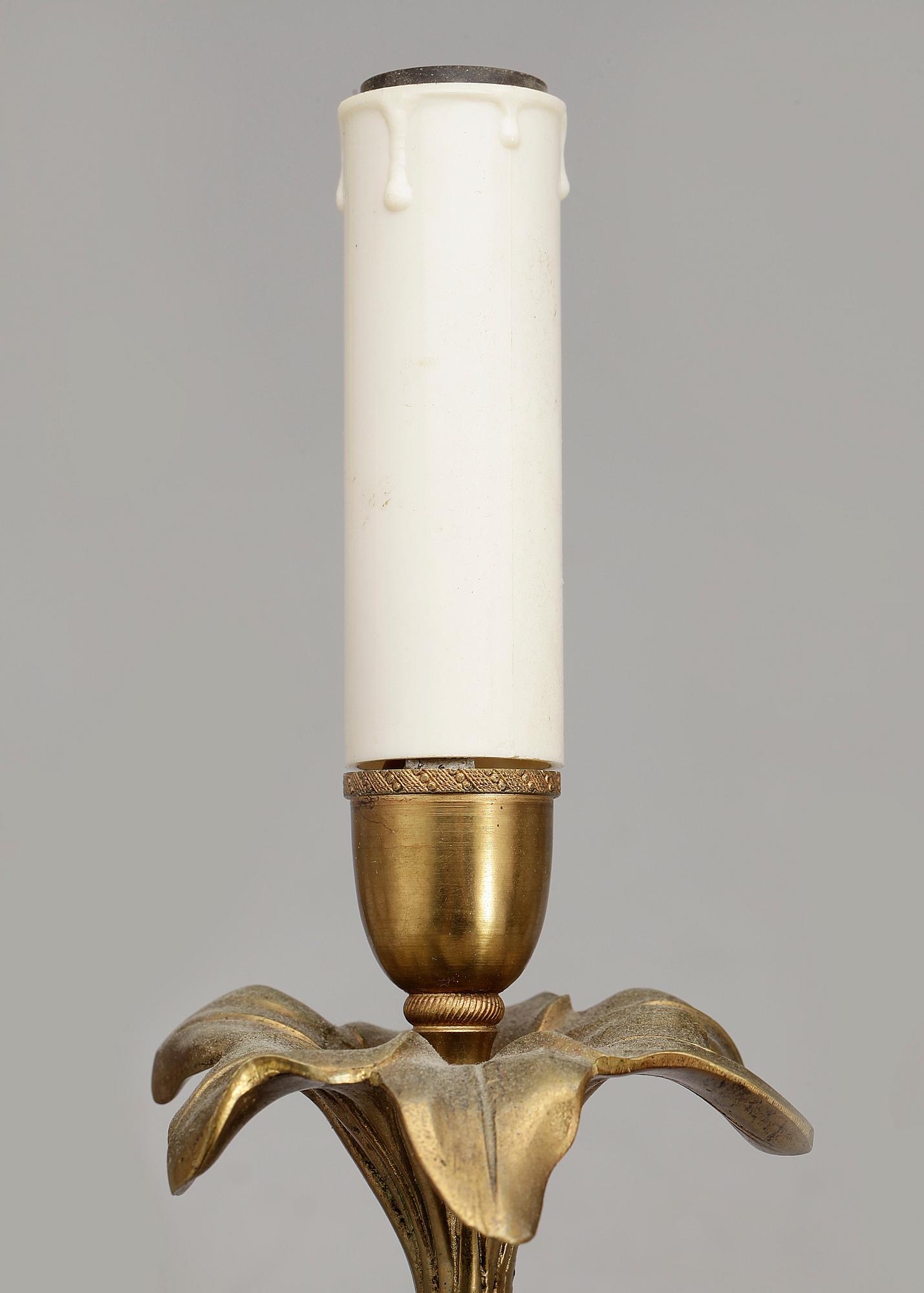 VÄGGLAMPETTER, ett par, mässing, LOUIS XVI-stil, 1900-talets första hälft.