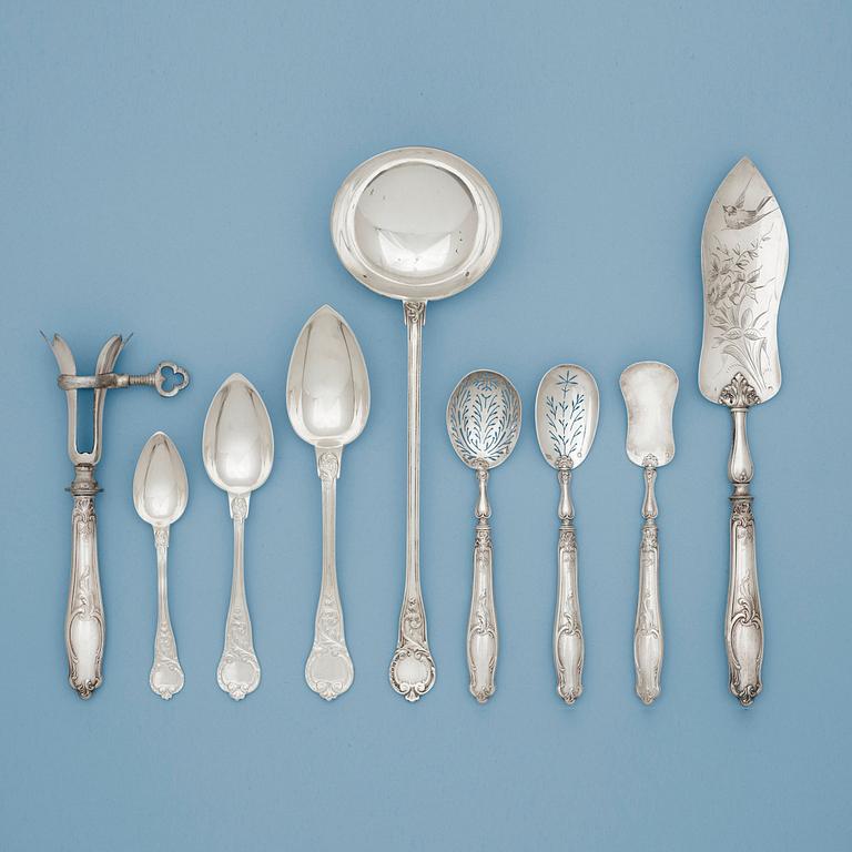 A French late 19th century 167 piece table-service.