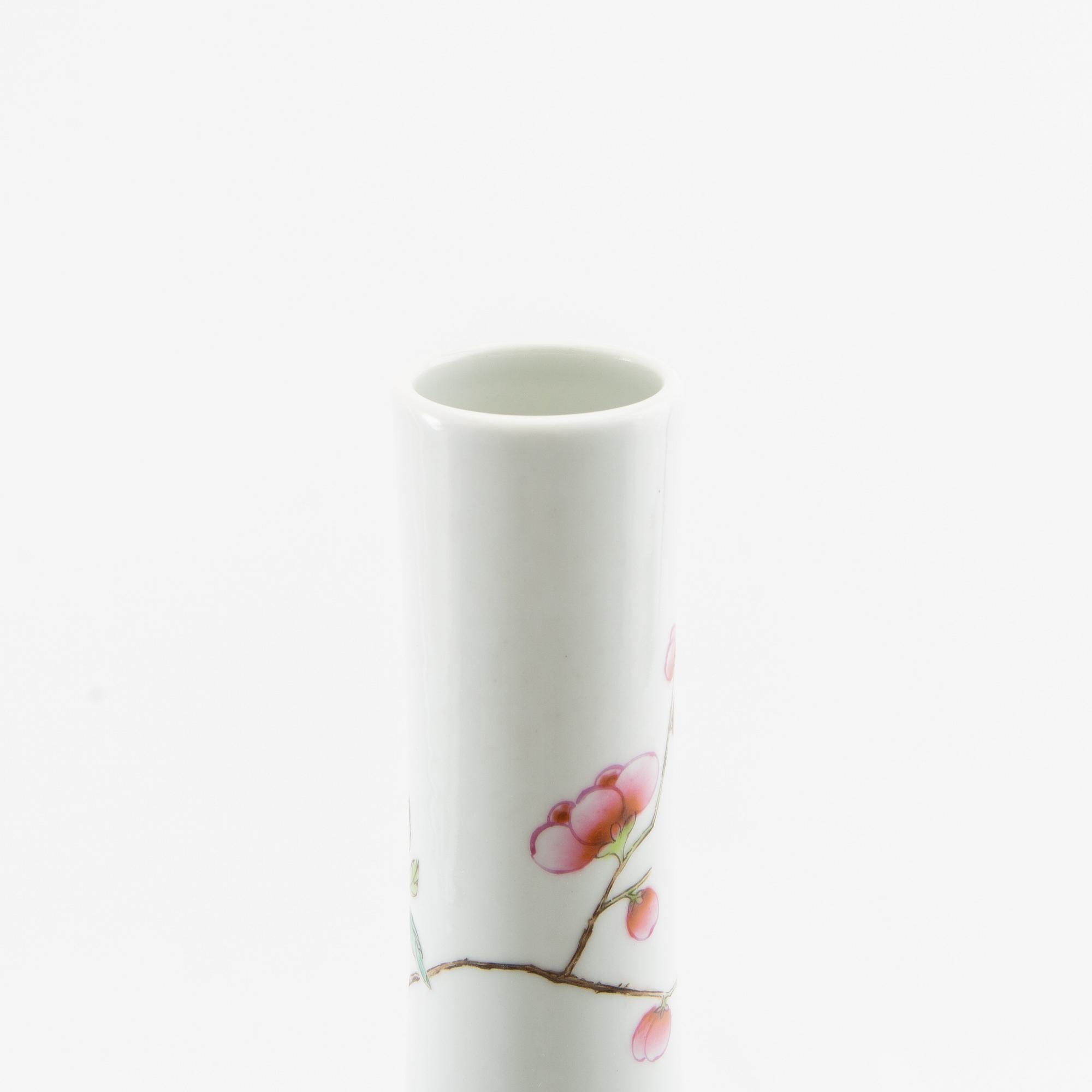 Vase porcelain, China 20th century.