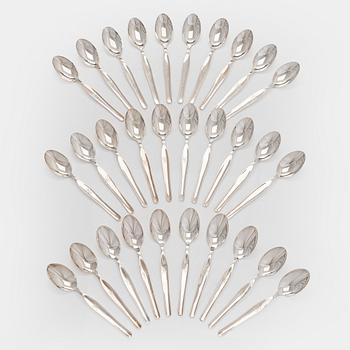 Tapio Wirkkala, lusikoita, "Tapio" 30 kpl hopeaa, Kultakeskus Hämeenlinna 1960-1970-luku.