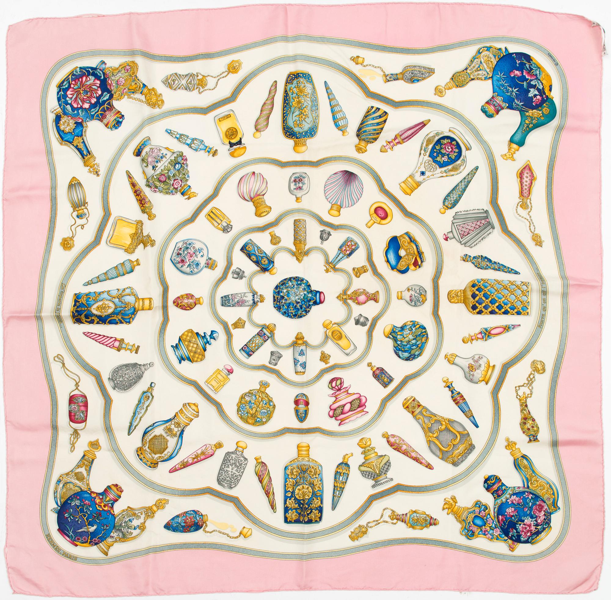 SCARF Qu'Import le Flacon.