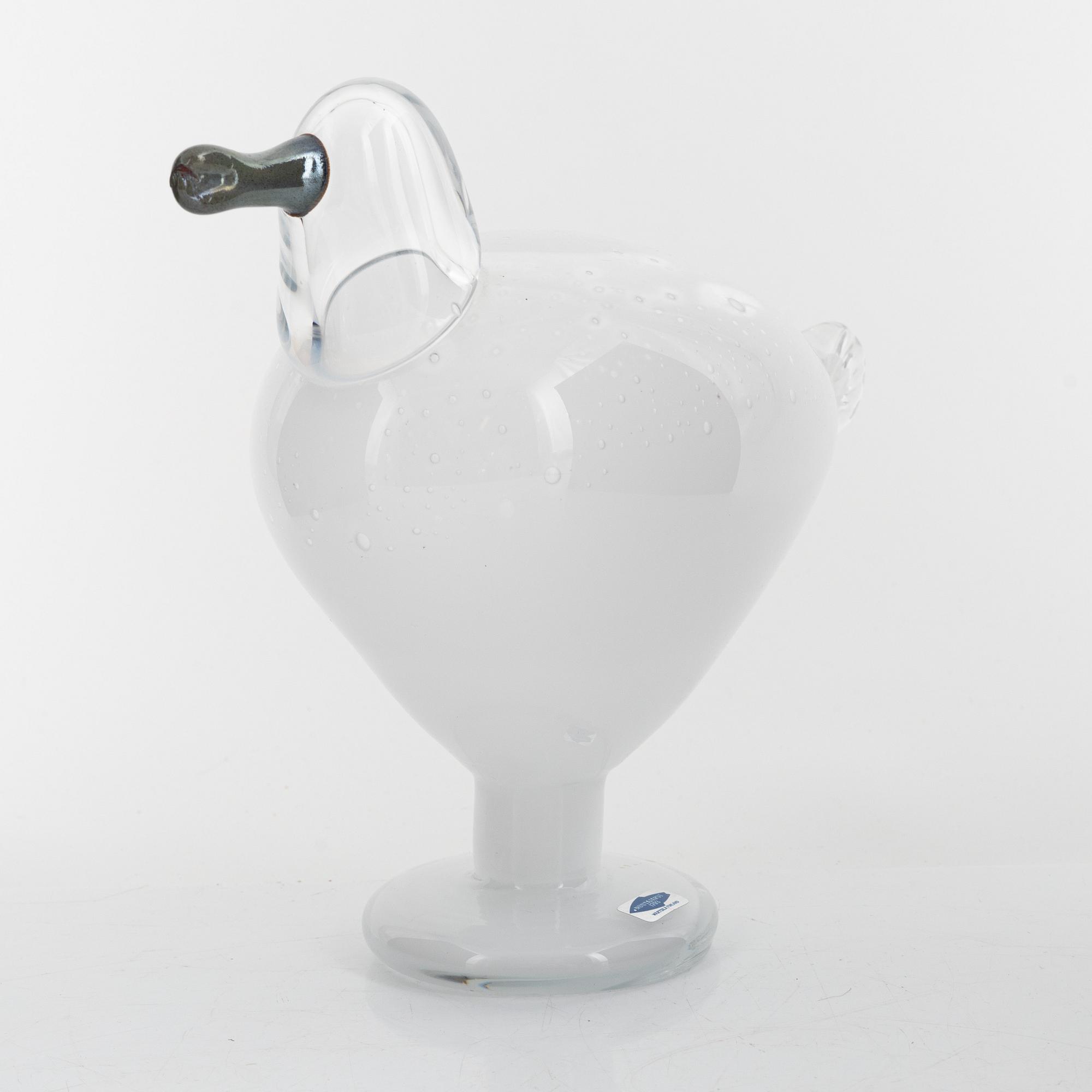 Oiva Toikka, a glass sculpture of a bird, "Kajava", Nuutajärvi Notsjö, Finland 1983-94.