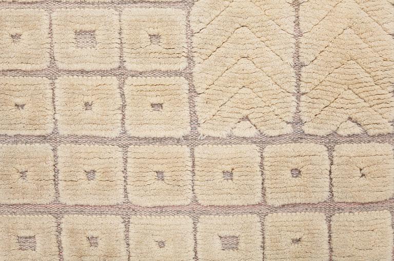 INGRID HELLMAN-KNAFVE , MATTO, "Haga", knotted pile in relief, ca 215 x 125,5 cm, signed IHK (Ingrid Hellman-Knafve), Sweden the 1950'-60's.