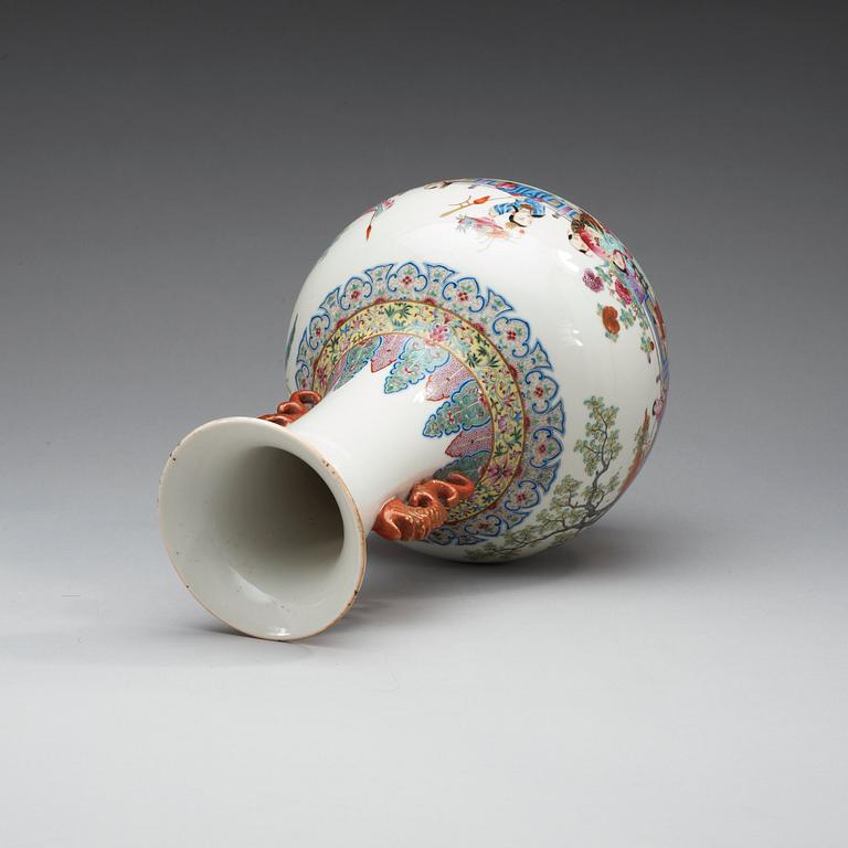 A Chinese famille rose vase, 20th Century.