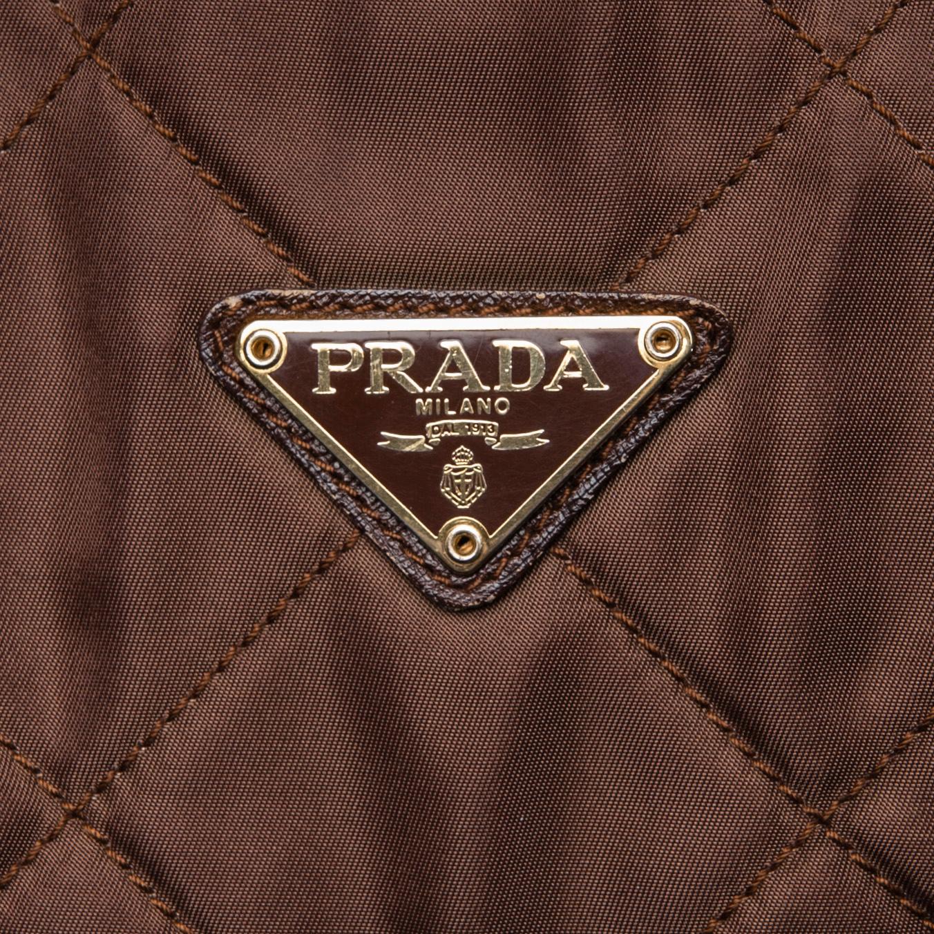 VÄSKA, Prada.