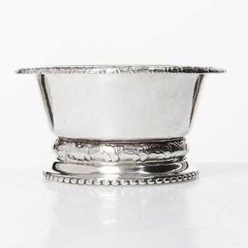 Bowl, silver, C.G Hallberg. Stockholm, 1920.