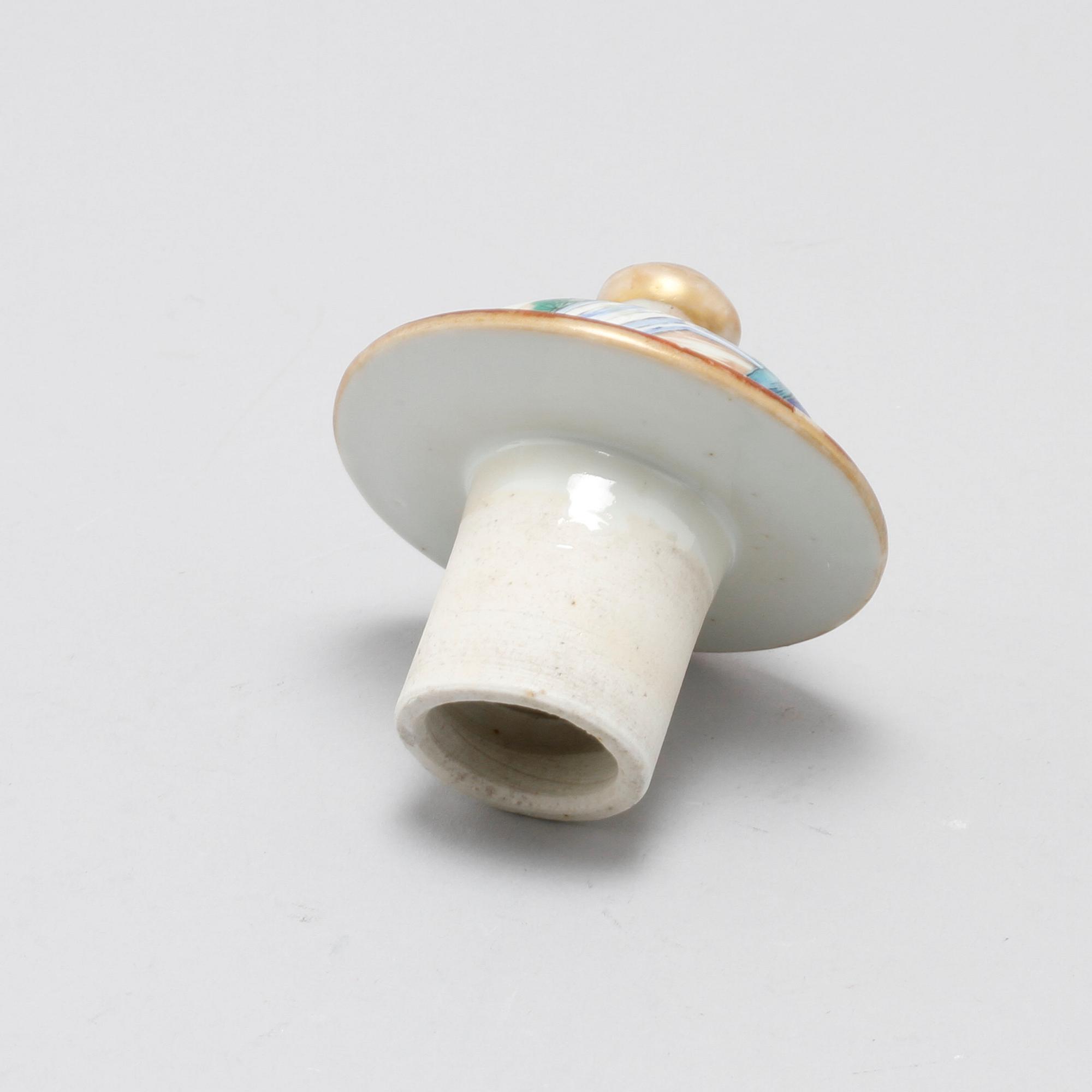 LOCKURNA, porslin, Kina, sent 1800-tal.