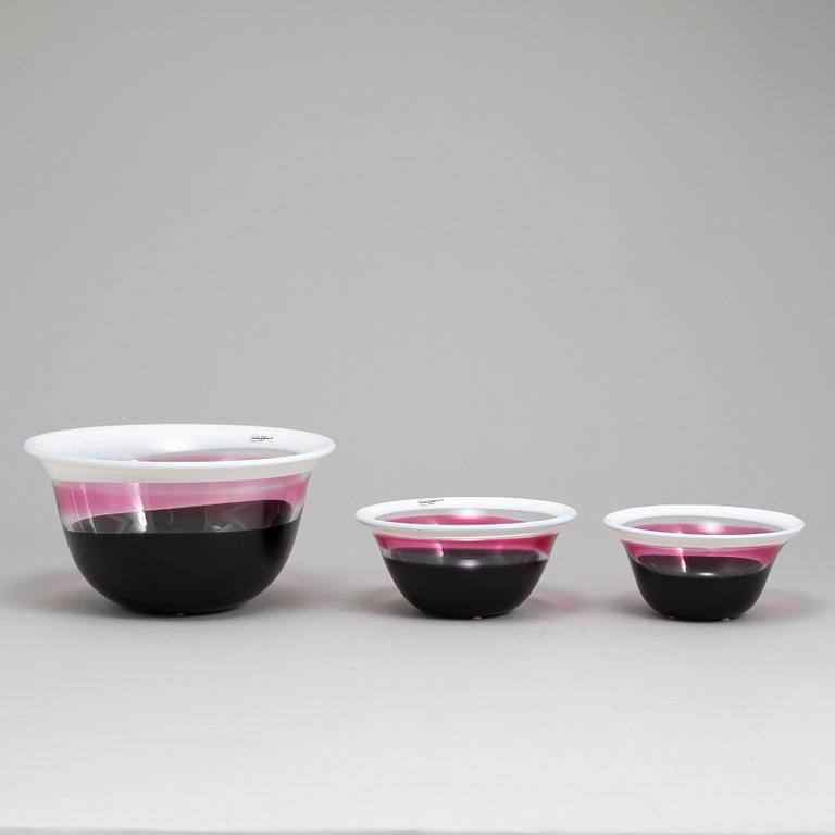 ERIK HÖGLUND, three glass bowls from Strömbergshyttan.