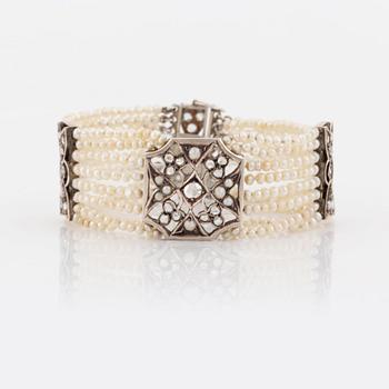 Seed pearl and rose cut diamond bracelet.
