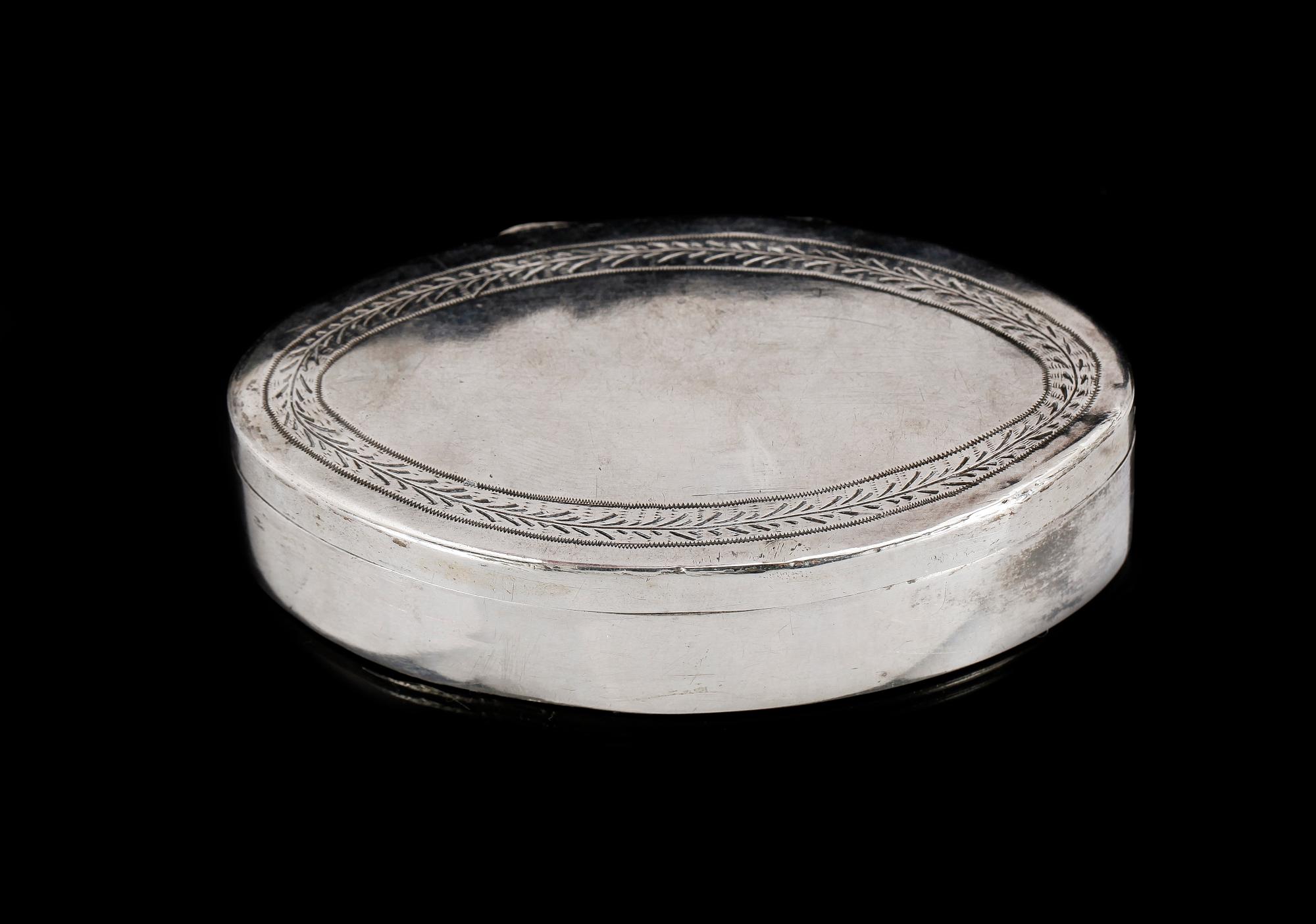 SNUSDOSA, silver, Johan Magnus Lönbom Trosa 1834. Vikt ca 54 gram.