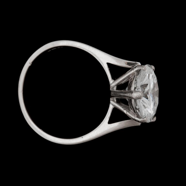RING, briljantslipad diamant, 4.52 ct.
