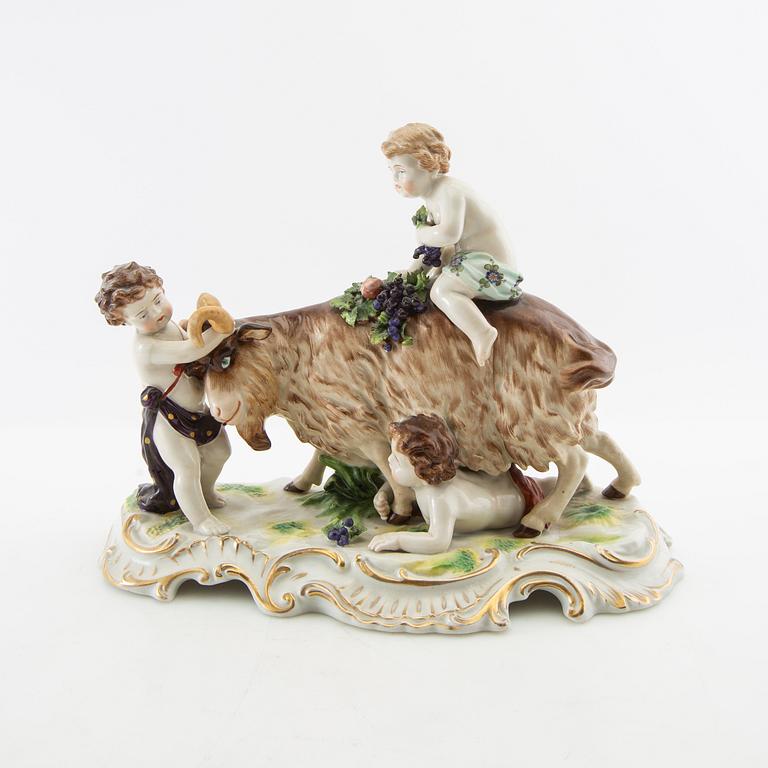 Figurin Rudolstadt Tyskland 1900-talets första hälft porslin.