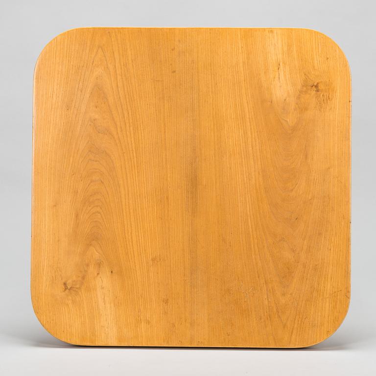 Aino Aalto, a mid-20th-century table for O.Y. Huonekalu- ja Rakennustyötehdas A.B.