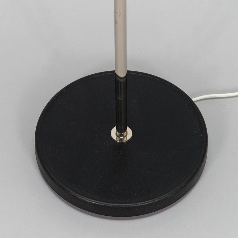 Yki Nummi, golvlampa, modell 30-008, Stockmann Orno, Finland.