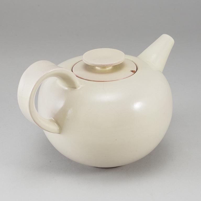 OTTO LINDIG, an earthenware tea pot from Karlsruhe, Germany.