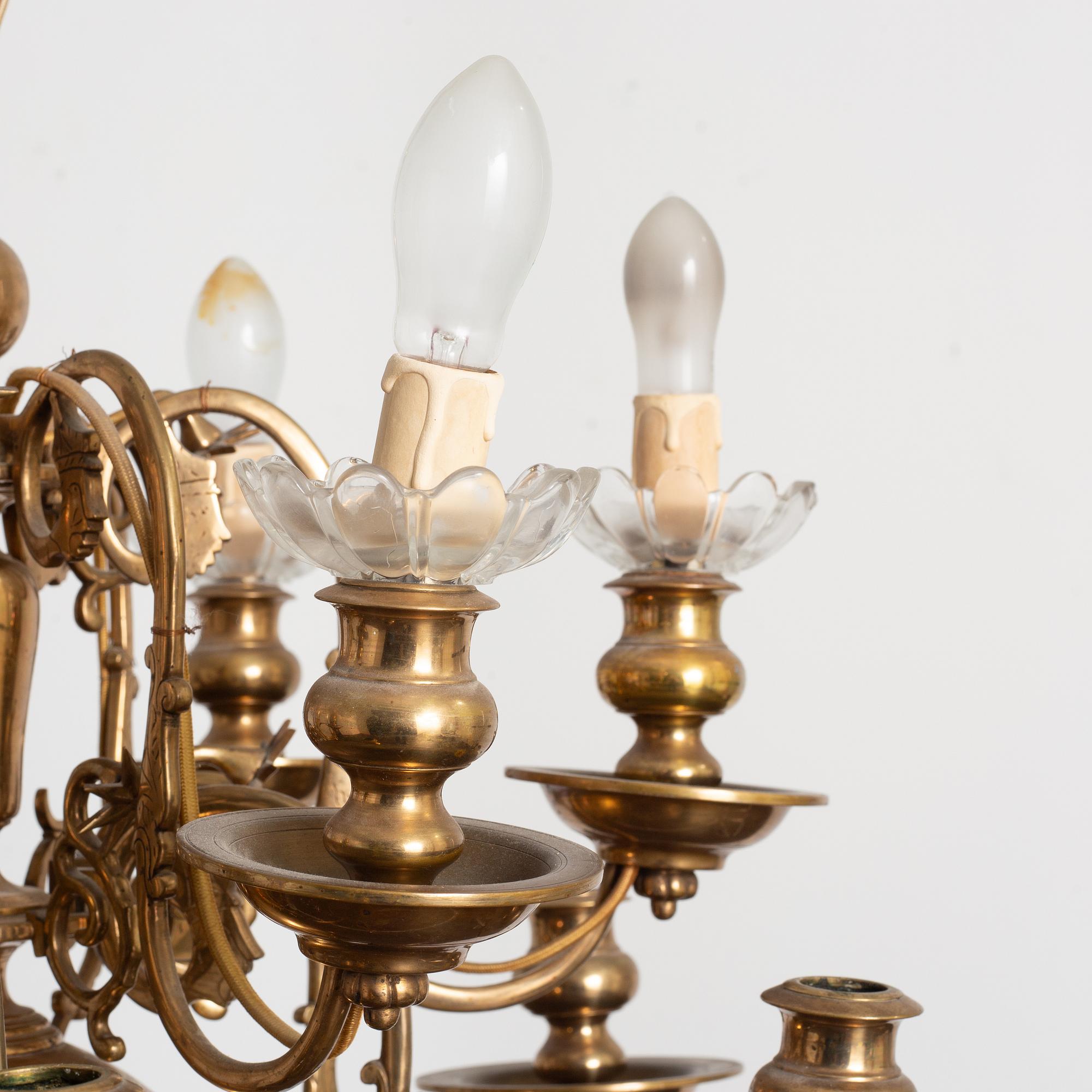 A Baroque style chandelier, first half of the 20th Century.