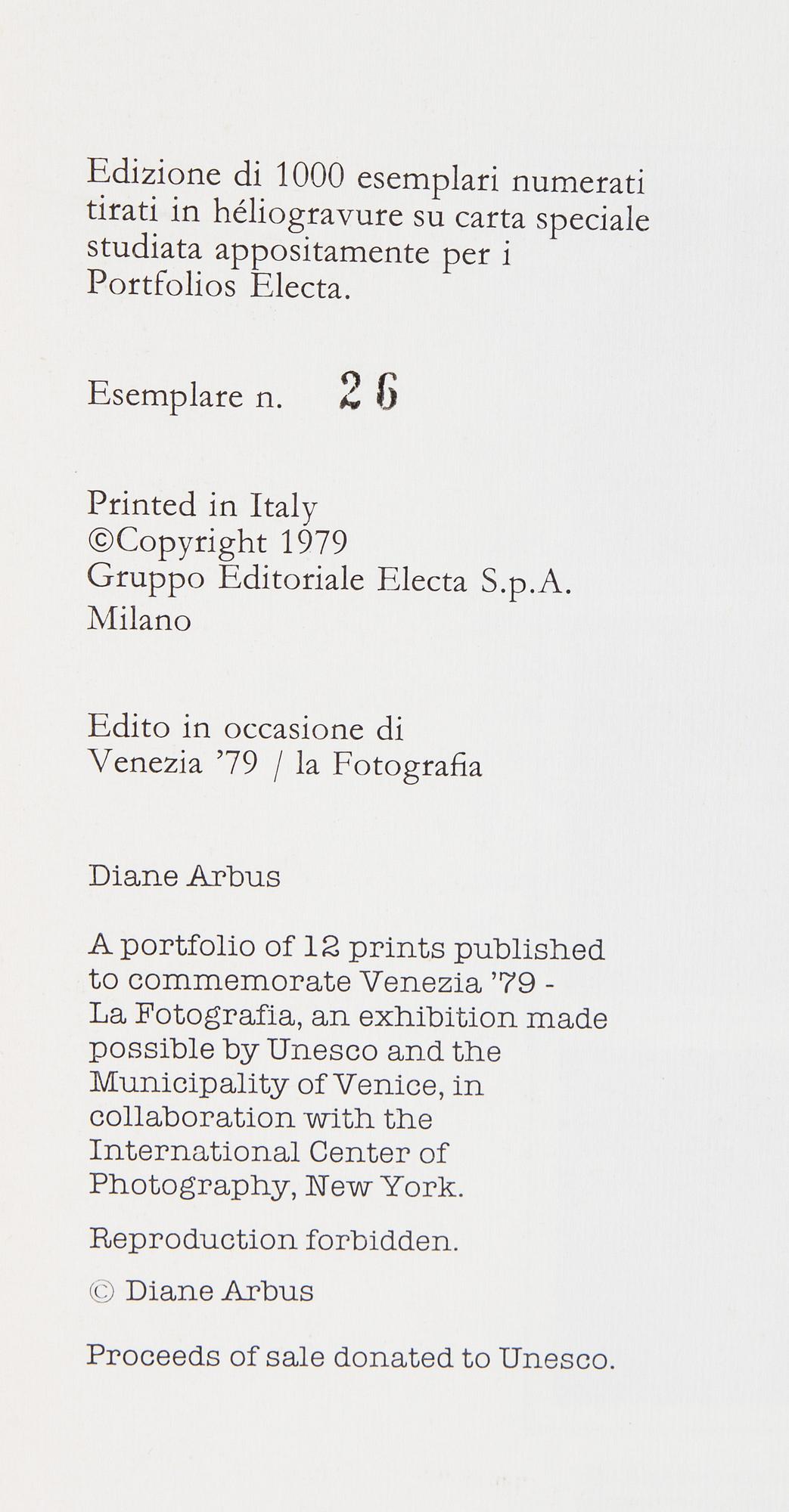 DIANE ARBUS, Portfolio with 12 heliogravures published by Electa in 1979. Numbered 26/1000.
