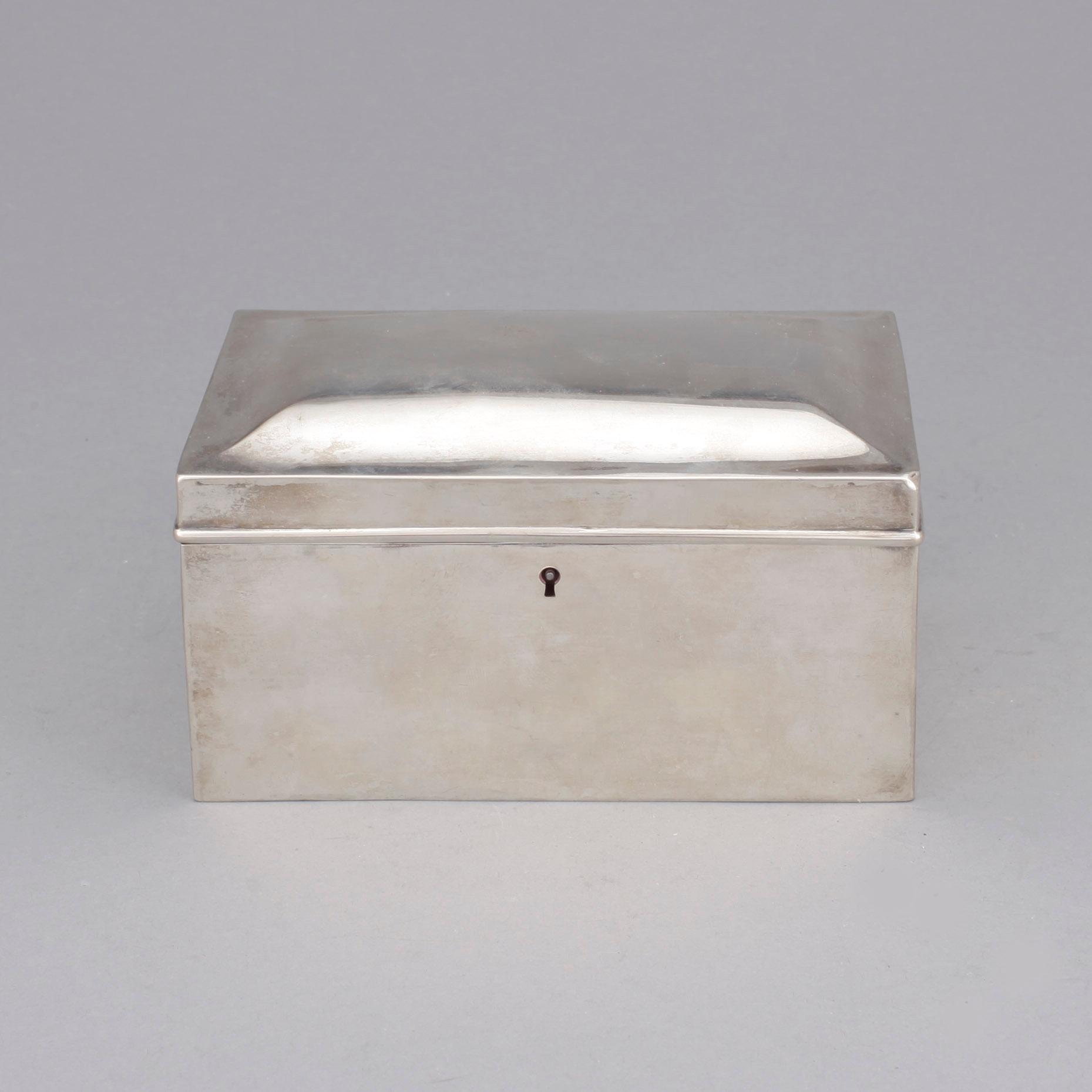 SKRIN, silver, stämplat Kleucker, troligen Tyskland och 1800-tal. Vikt ca 317 gram.