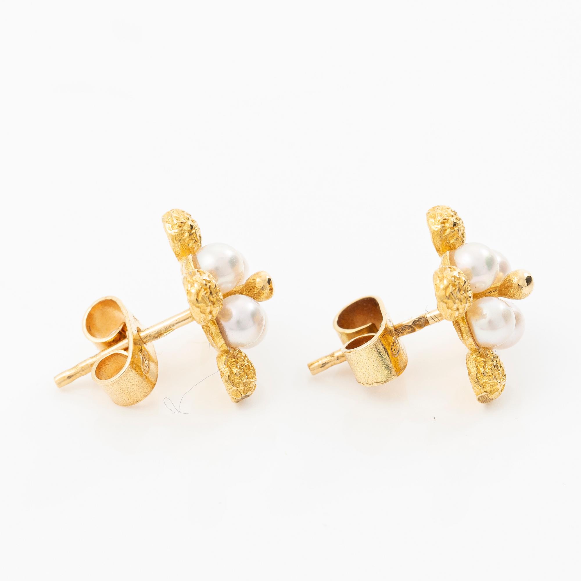 Björn Weckström, a pair of 'Pearlflower' earrings, Fyrklövern Lapponia, Finland.