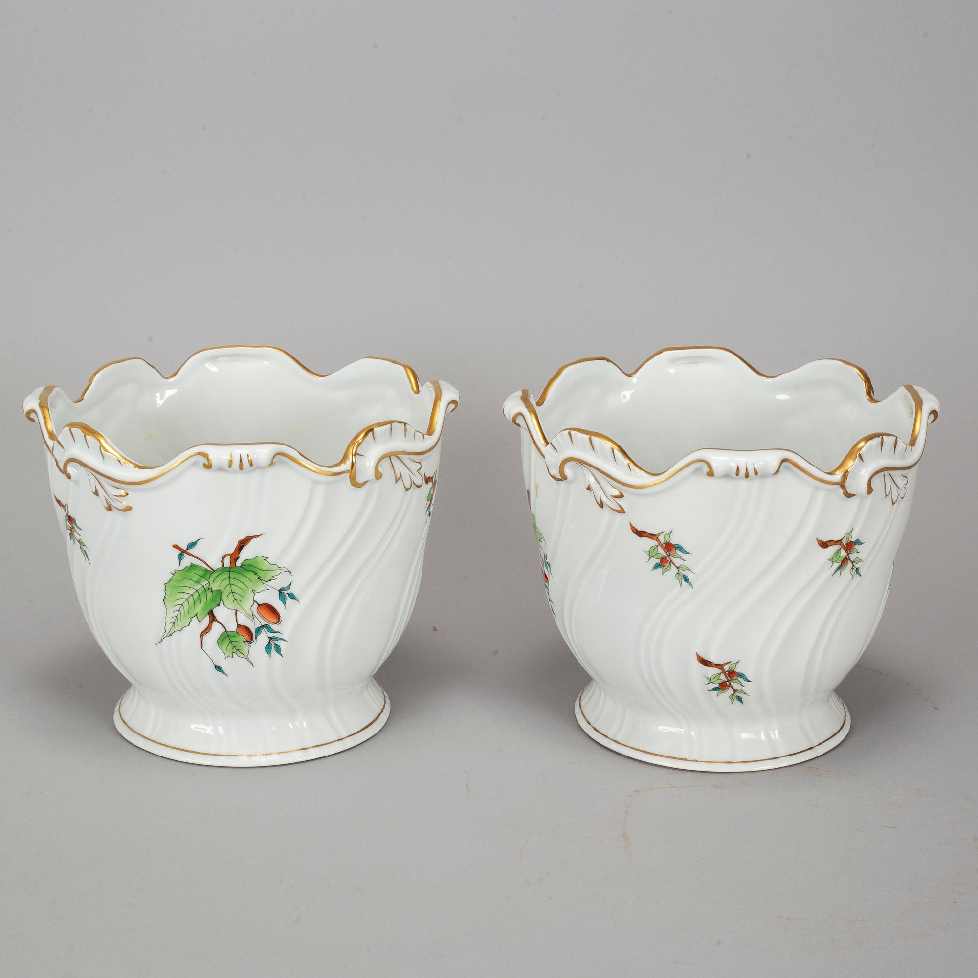 71 psc Herend, mostly "Queen Victoria".